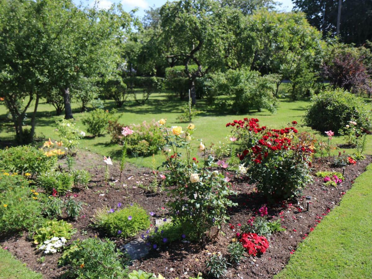 Cozy Summer House With Free Parking Near City Center & Beach Куресааре Екстериор снимка